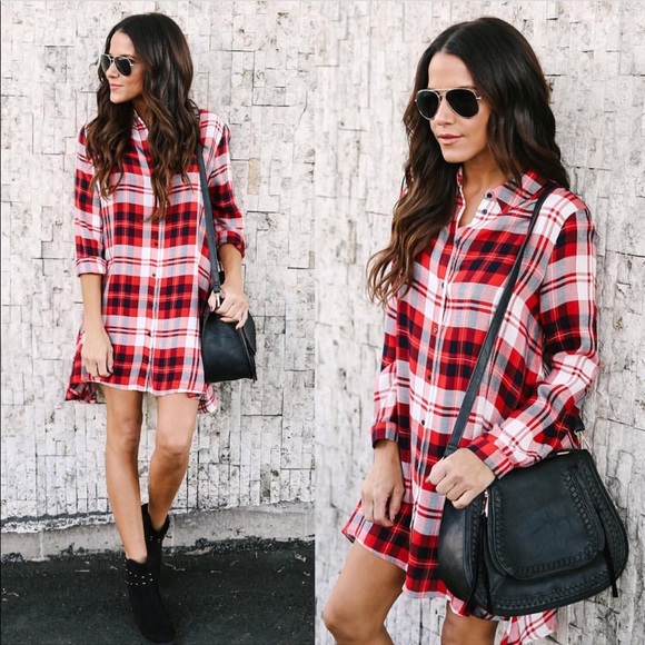 Charlotte Russe Dresses & Skirts - Plaid Dress